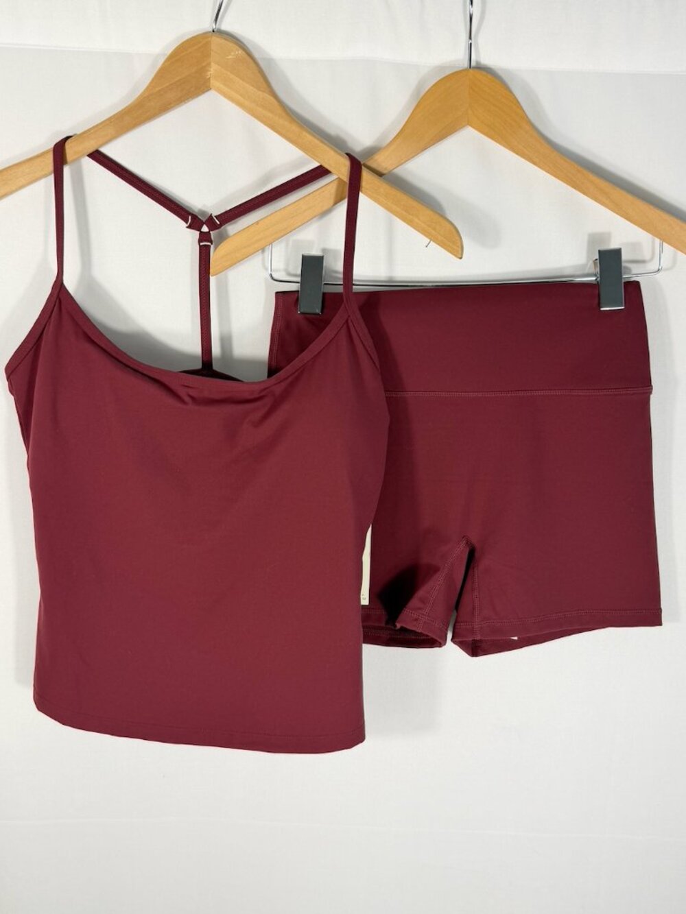 Wilo The Label Longline Cami Shorts Set Burgundy Medium NWT 2 Piece Workout - Picture 2 of 8
